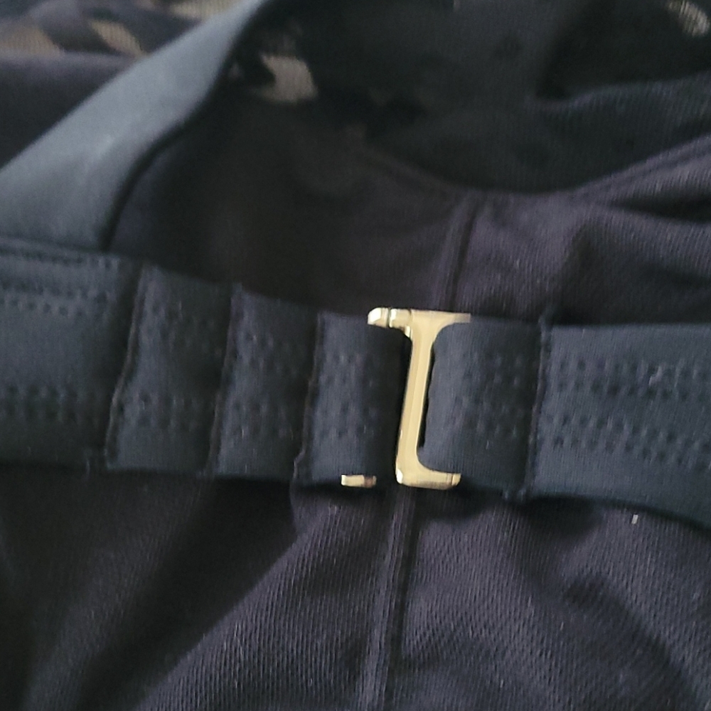 Top - Picture 10 of 10